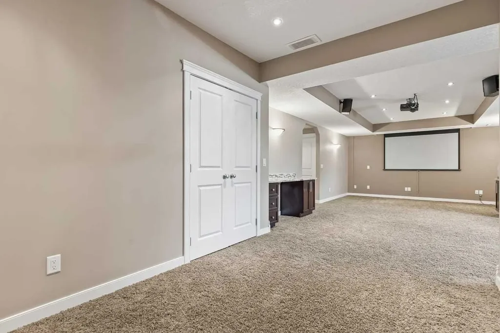 1863 Panatella Boulevard NW Calgary AB T3K 0H3