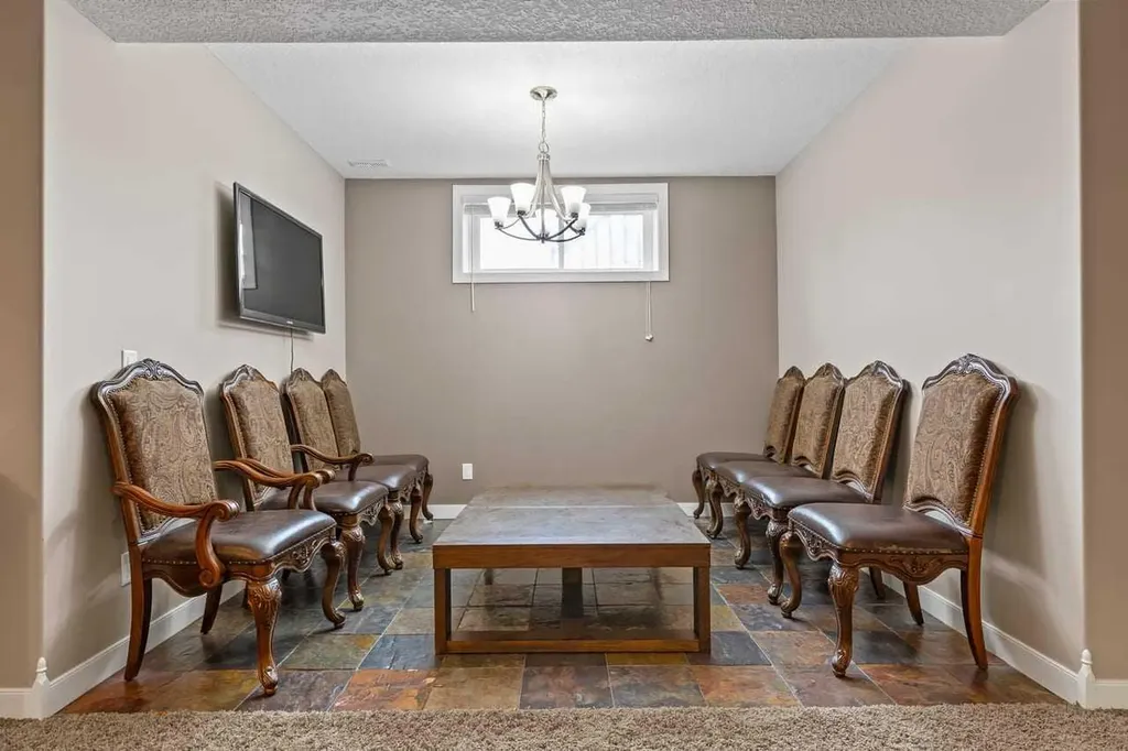 1863 Panatella Boulevard NW Calgary AB T3K 0H3