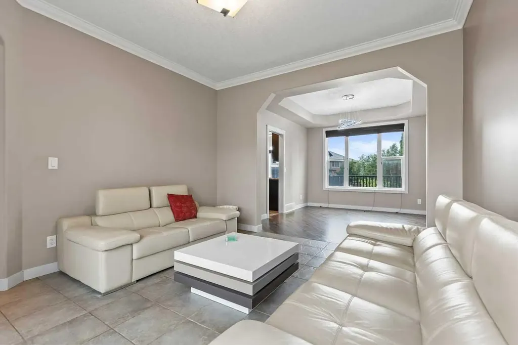 1863 Panatella Boulevard NW Calgary AB T3K 0H3