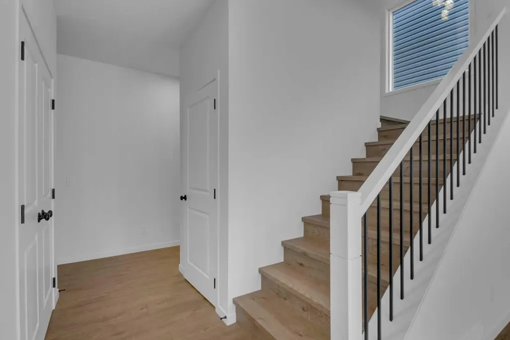 102 Setonstone Manor SE Calgary AB T3M 3G4