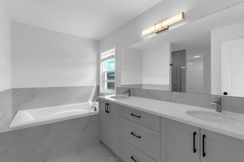 102 Setonstone Manor SE Calgary AB T3M 3G4