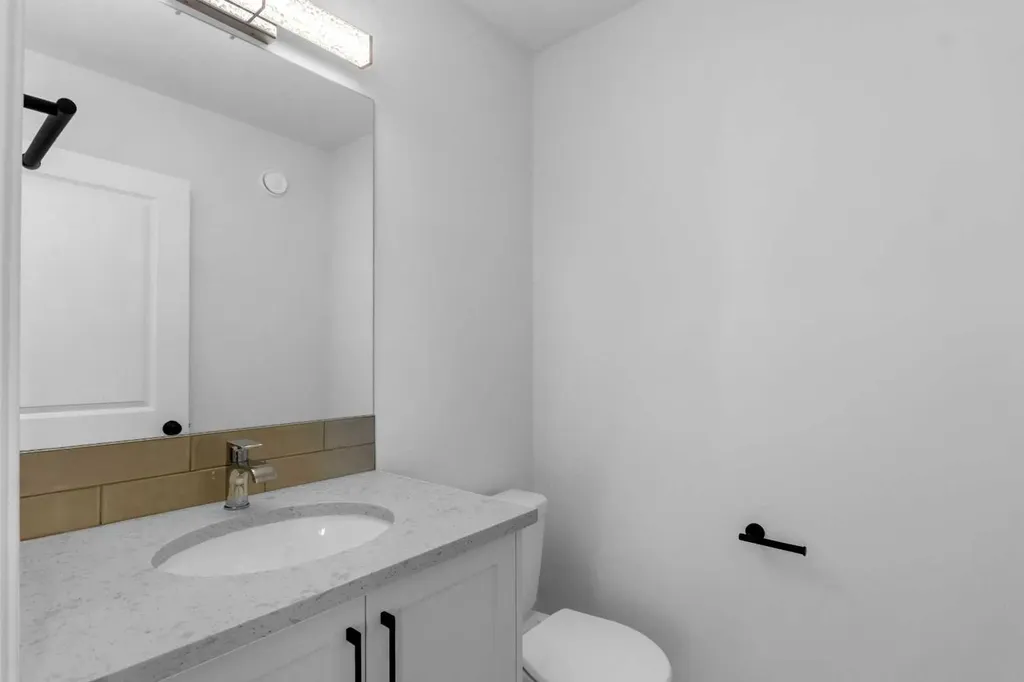 102 Setonstone Manor SE Calgary AB T3M 3G4
