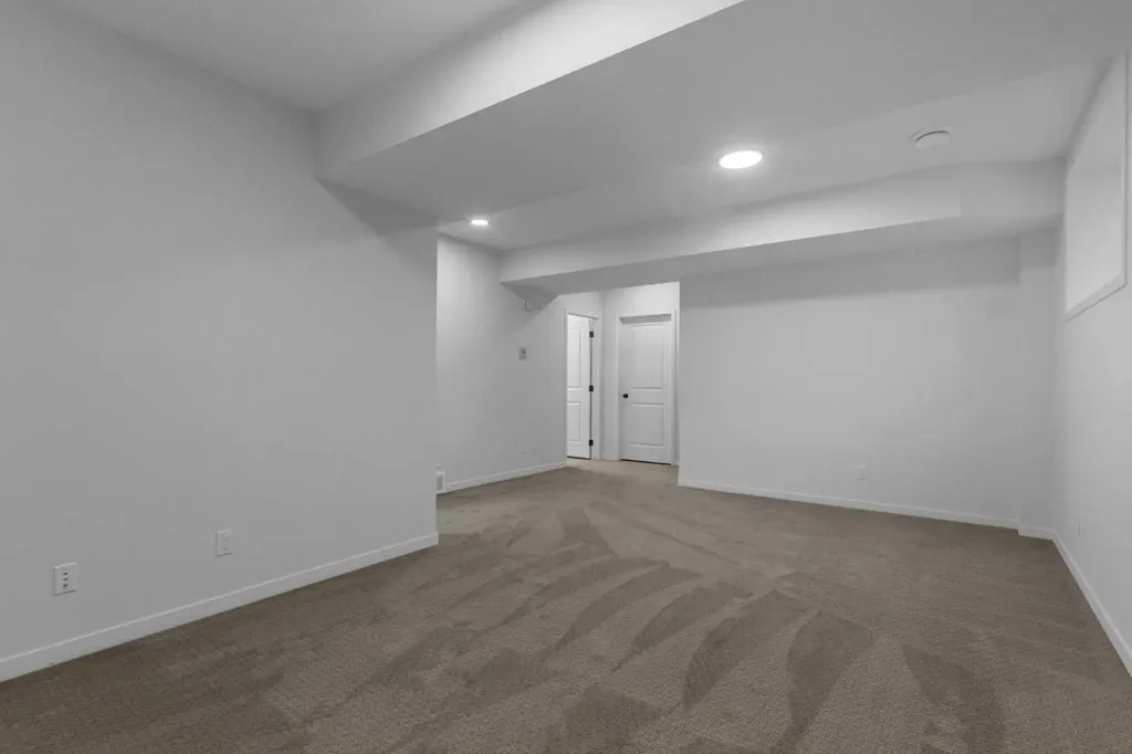 102 Setonstone Manor SE Calgary AB T3M 3G4