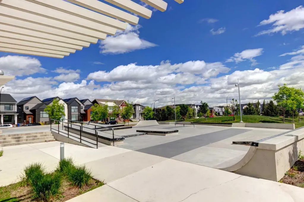 102 Setonstone Manor SE Calgary AB T3M 3G4