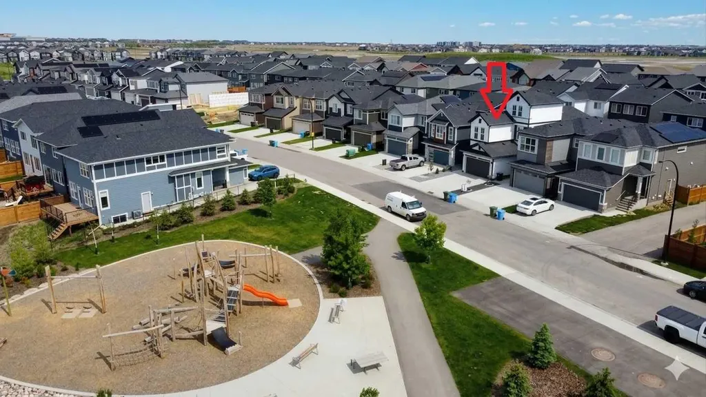102 Setonstone Manor SE Calgary AB T3M 3G4