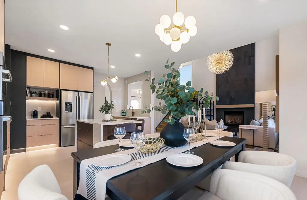 125 Discovery Place SW Calgary AB T3H 4N5