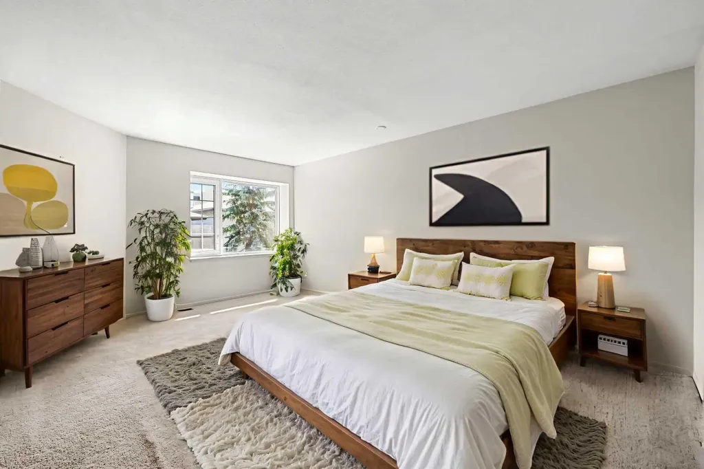 4037 42 Street NW Calgary AB T3A2M9