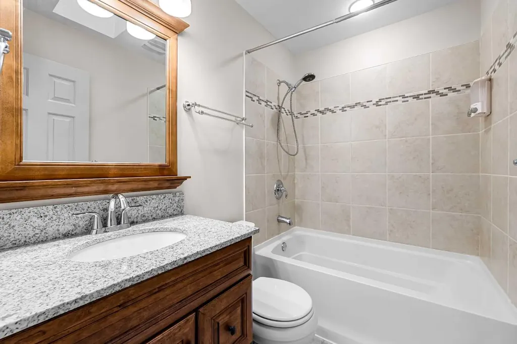 4037 42 Street NW Calgary AB T3A2M9