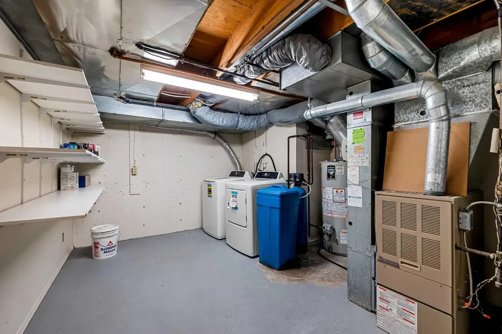 4037 42 Street NW Calgary AB T3A2M9