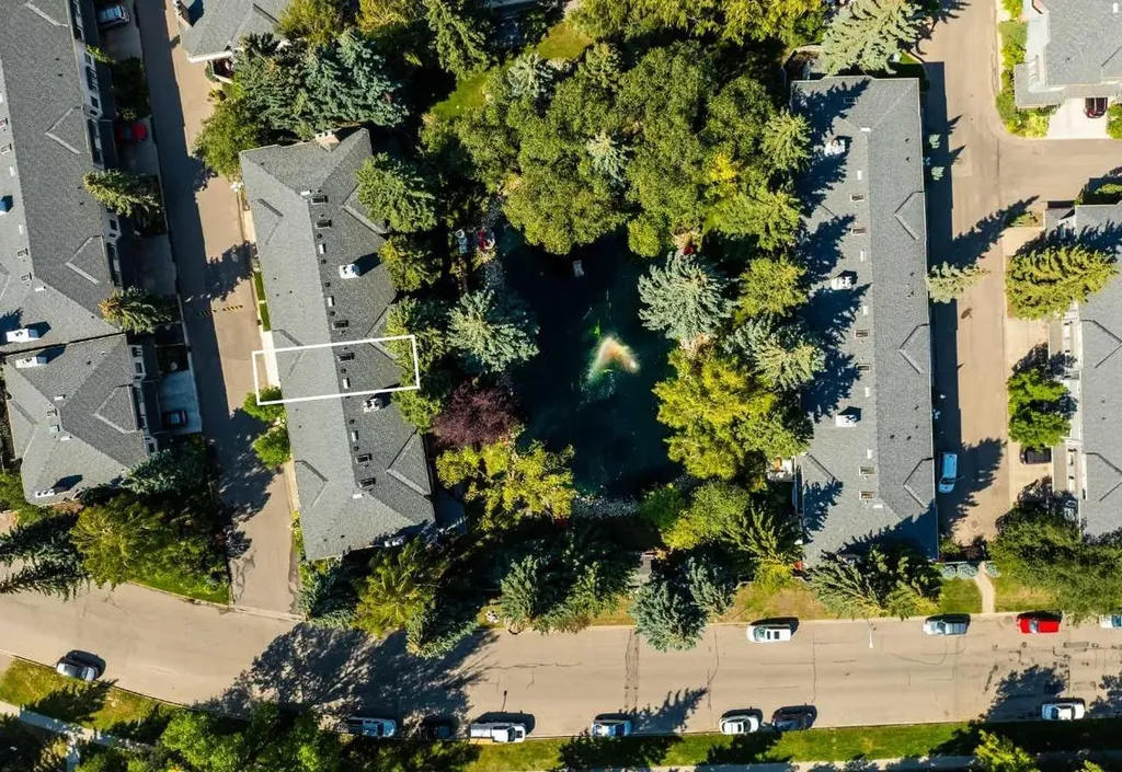 4037 42 Street NW Calgary AB T3A2M9