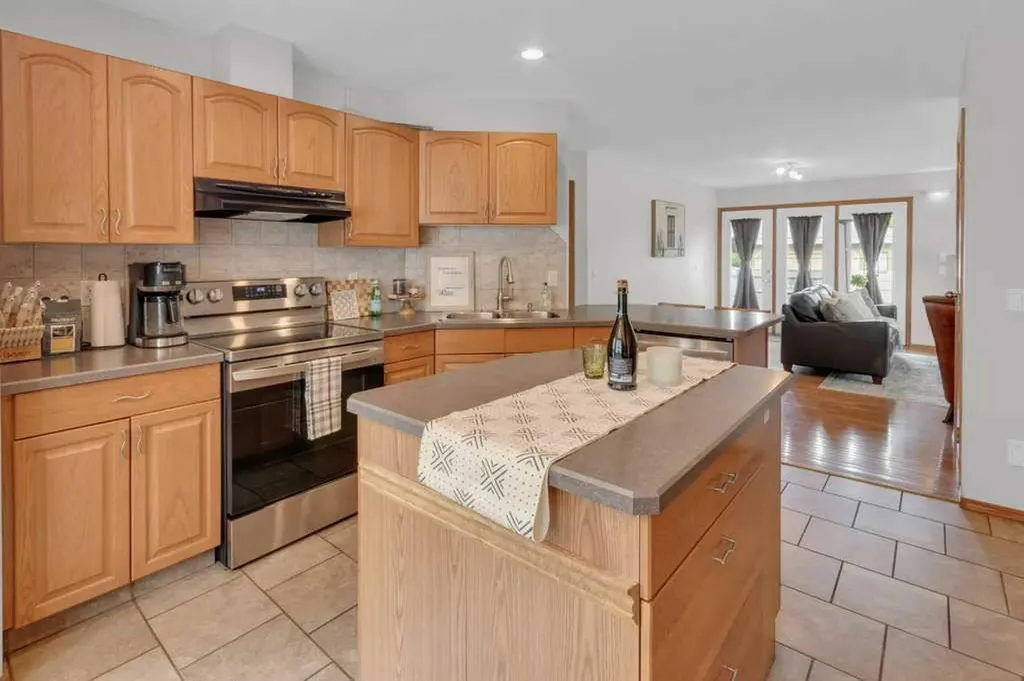 116 West Terrace Point Cochrane AB T4C 1R6