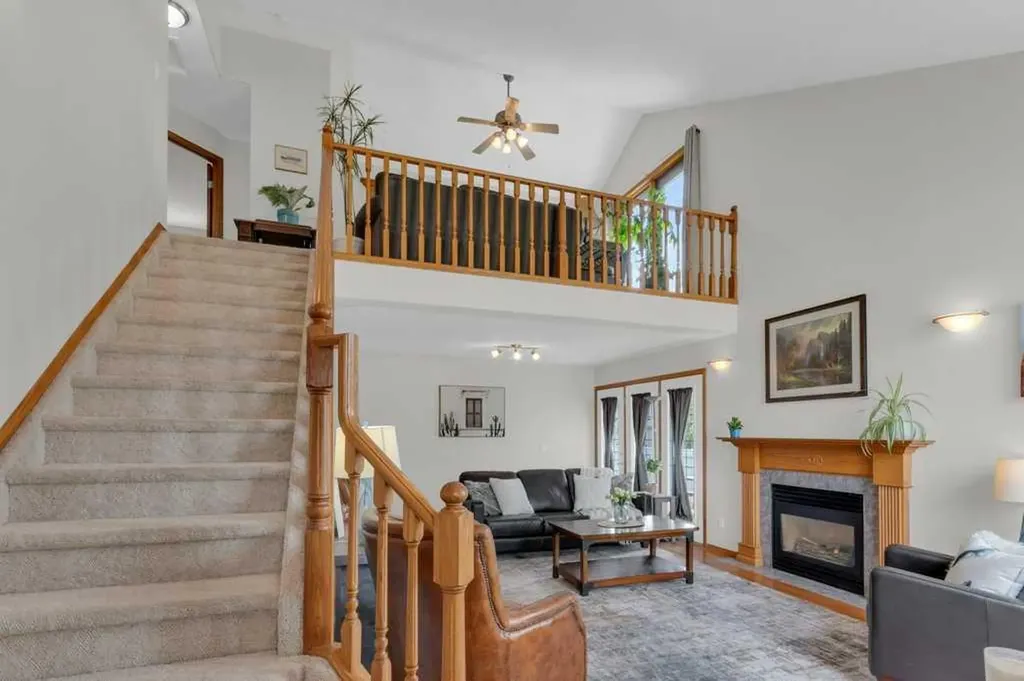 116 West Terrace Point Cochrane AB T4C 1R6