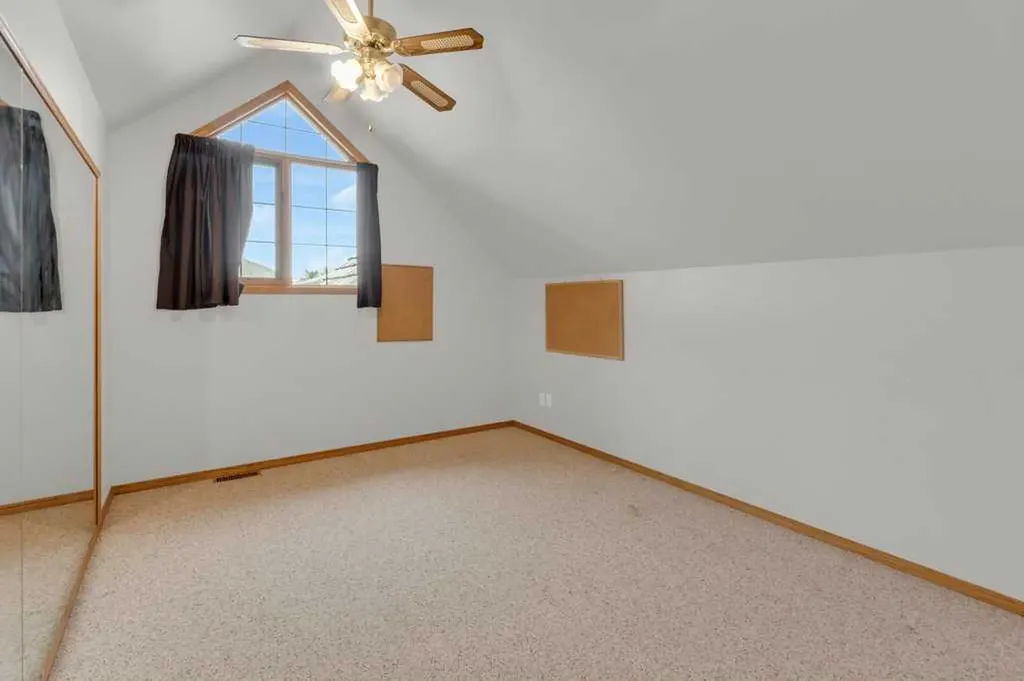 116 West Terrace Point Cochrane AB T4C 1R6