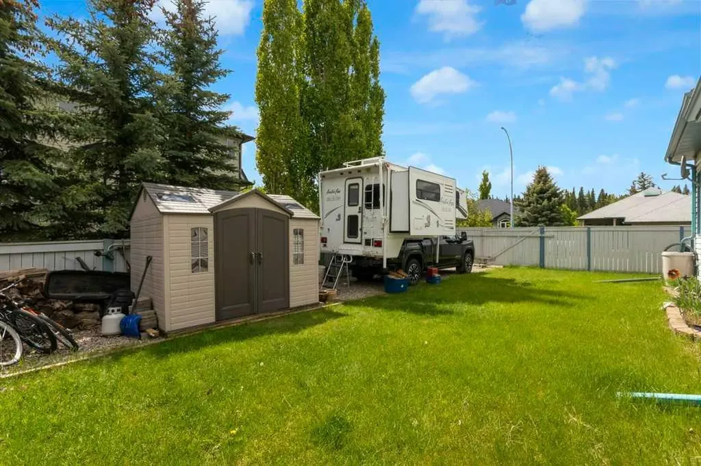 116 West Terrace Point Cochrane AB T4C 1R6