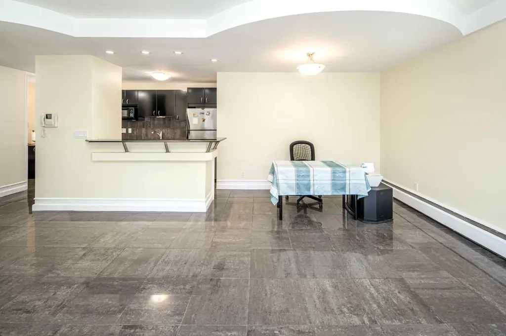 706 15 Avenue SW Calgary AB T2R 0R7