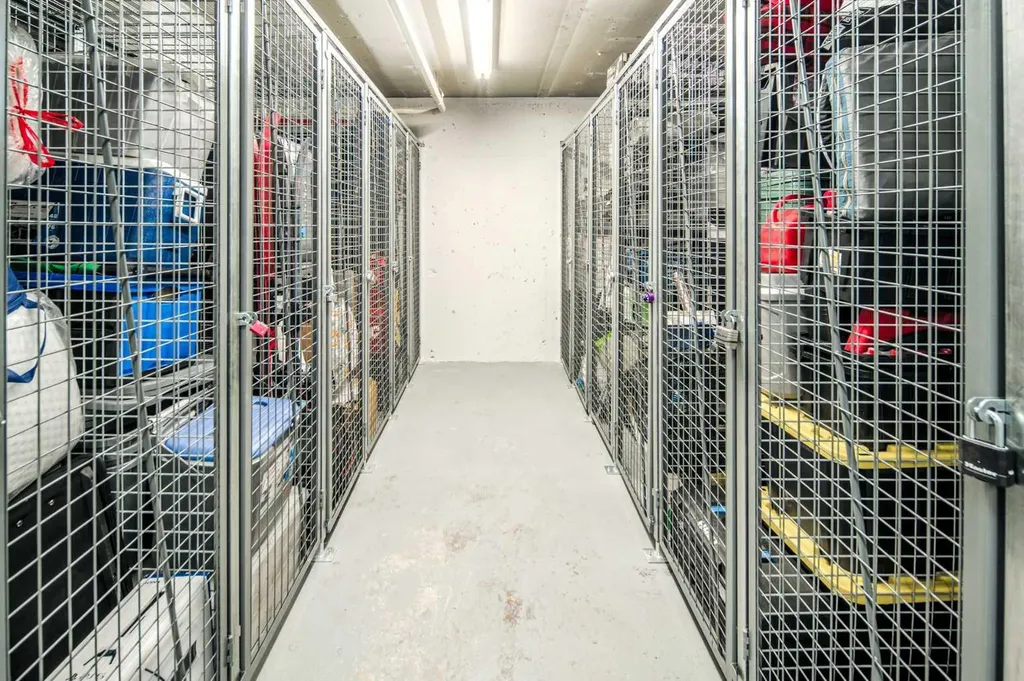 706 15 Avenue SW Calgary AB T2R 0R7
