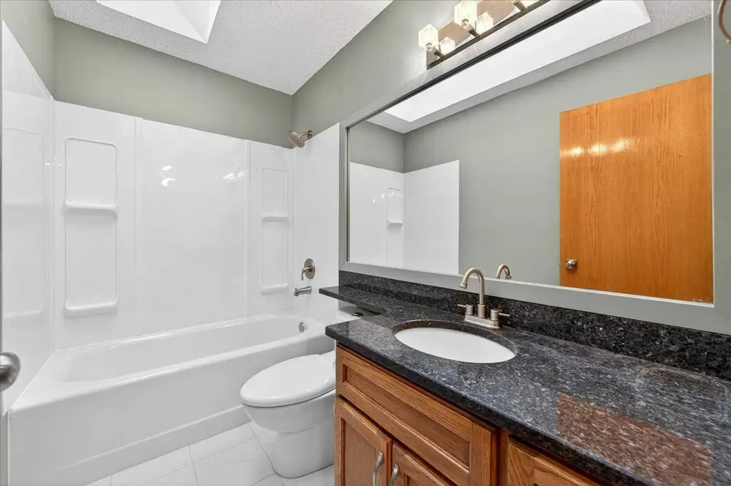 86 Douglas Woods Close SE Calgary AB T2Z 1Z5