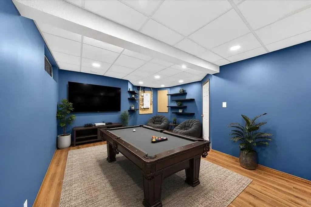 86 Douglas Woods Close SE Calgary AB T2Z 1Z5