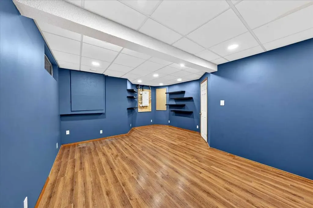 86 Douglas Woods Close SE Calgary AB T2Z 1Z5