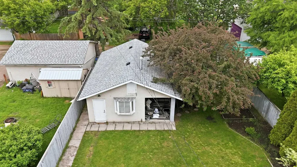 4410 40a Avenue Red Deer AB T4N 2X4
