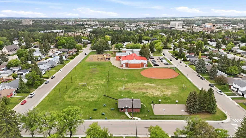 4410 40a Avenue Red Deer AB T4N 2X4