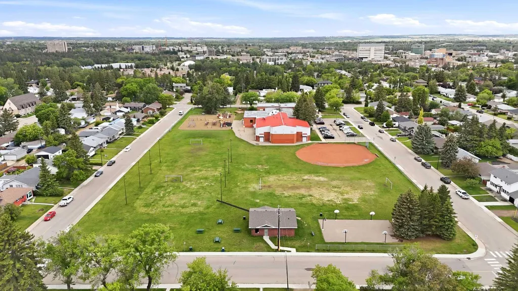 4410 40a Avenue Red Deer AB T4N 2X4