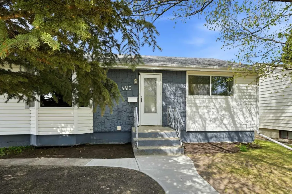 4410 40a Avenue Red Deer AB T4N 2X4