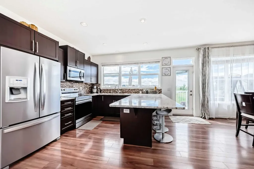 33 Redstone Drive NE Calgary AB T3N 0N2