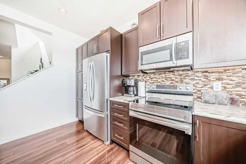 33 Redstone Drive NE Calgary AB T3N 0N2