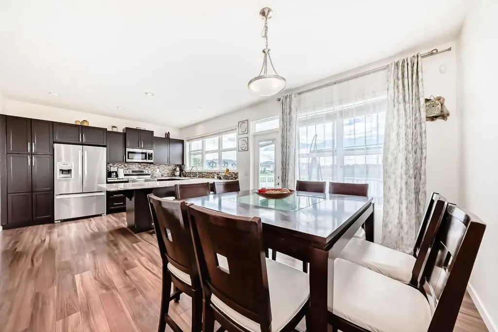 33 Redstone Drive NE Calgary AB T3N 0N2