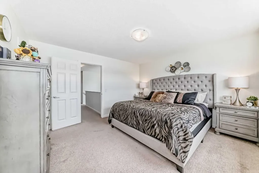 33 Redstone Drive NE Calgary AB T3N 0N2
