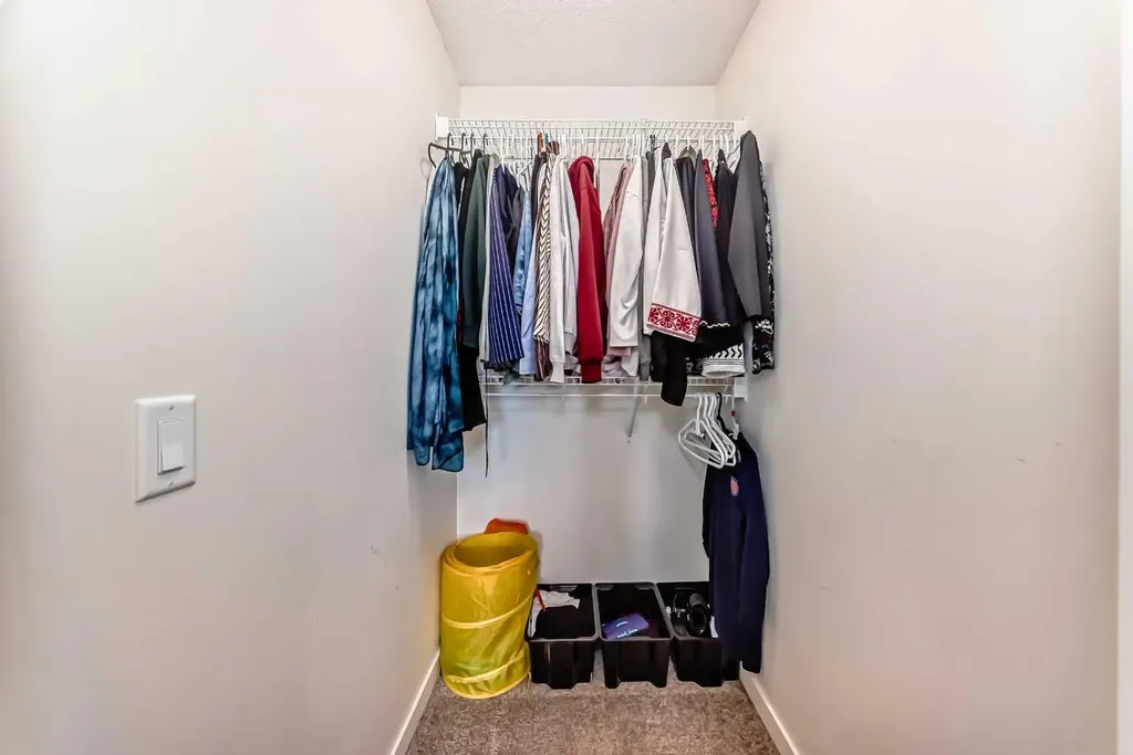 33 Redstone Drive NE Calgary AB T3N 0N2