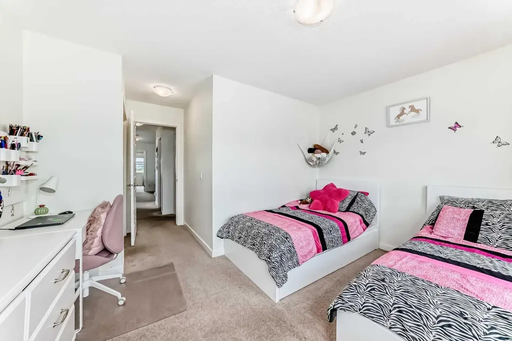 33 Redstone Drive NE Calgary AB T3N 0N2