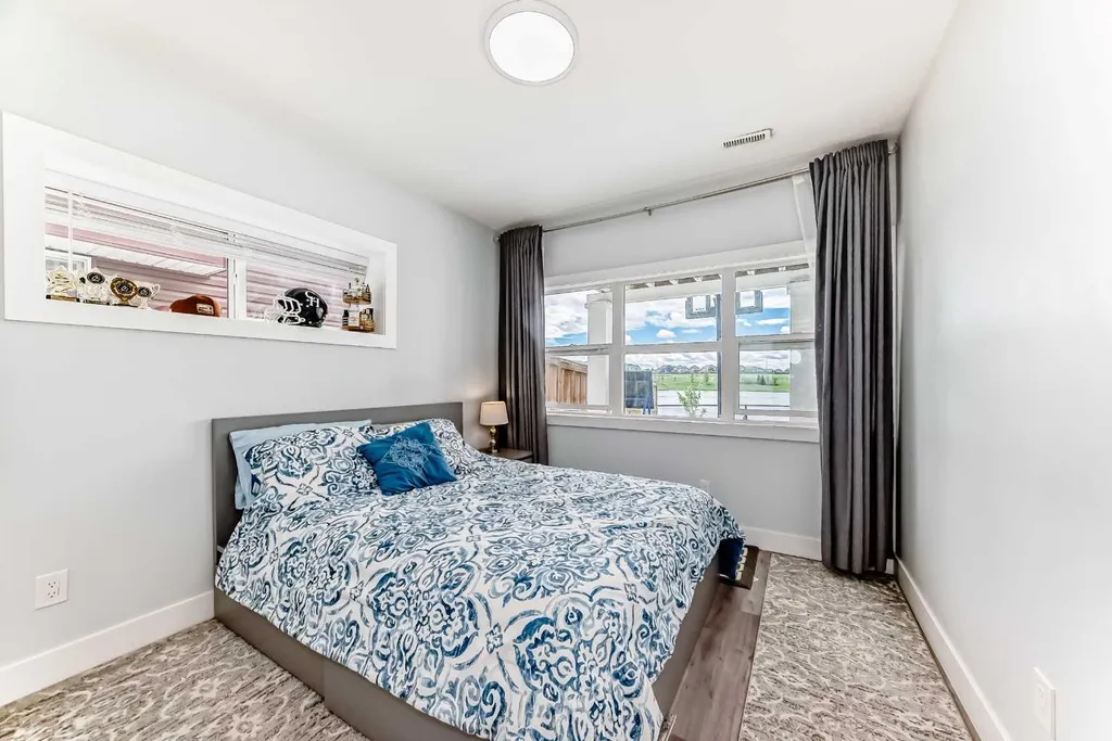 33 Redstone Drive NE Calgary AB T3N 0N2