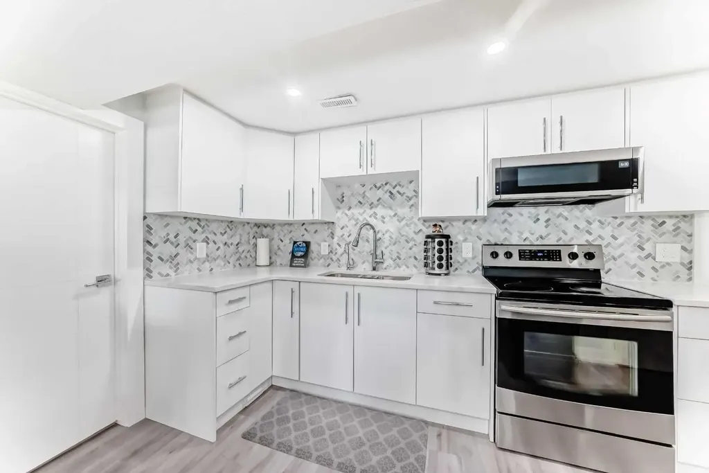 33 Redstone Drive NE Calgary AB T3N 0N2