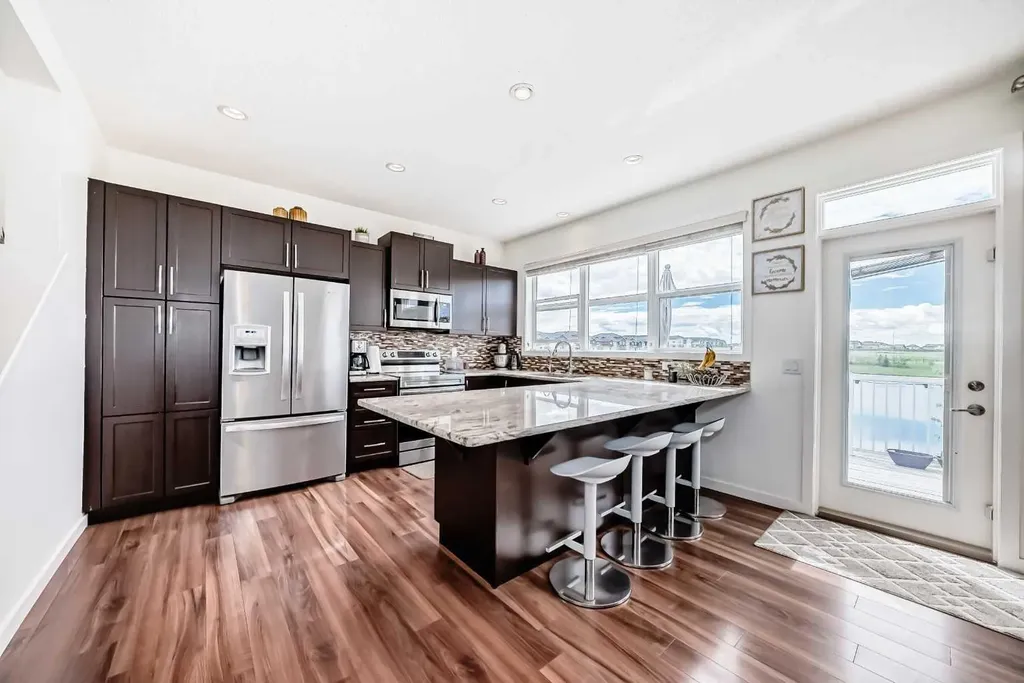 33 Redstone Drive NE Calgary AB T3N 0N2
