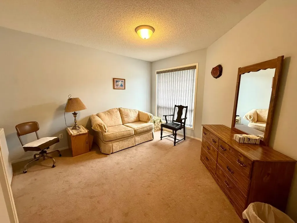 211 Baker Creek Place SW High River AB T1V 1V6
