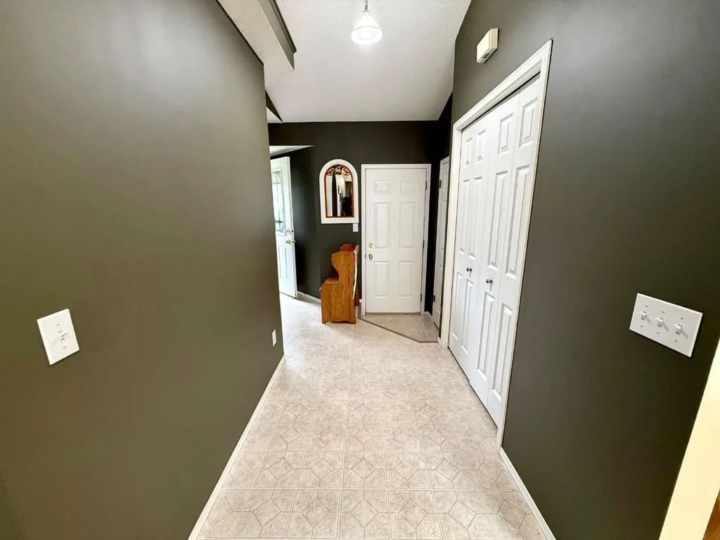 211 Baker Creek Place SW High River AB T1V 1V6