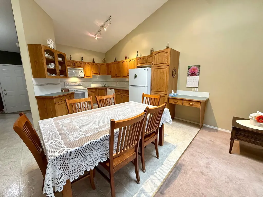 211 Baker Creek Place SW High River AB T1V 1V6