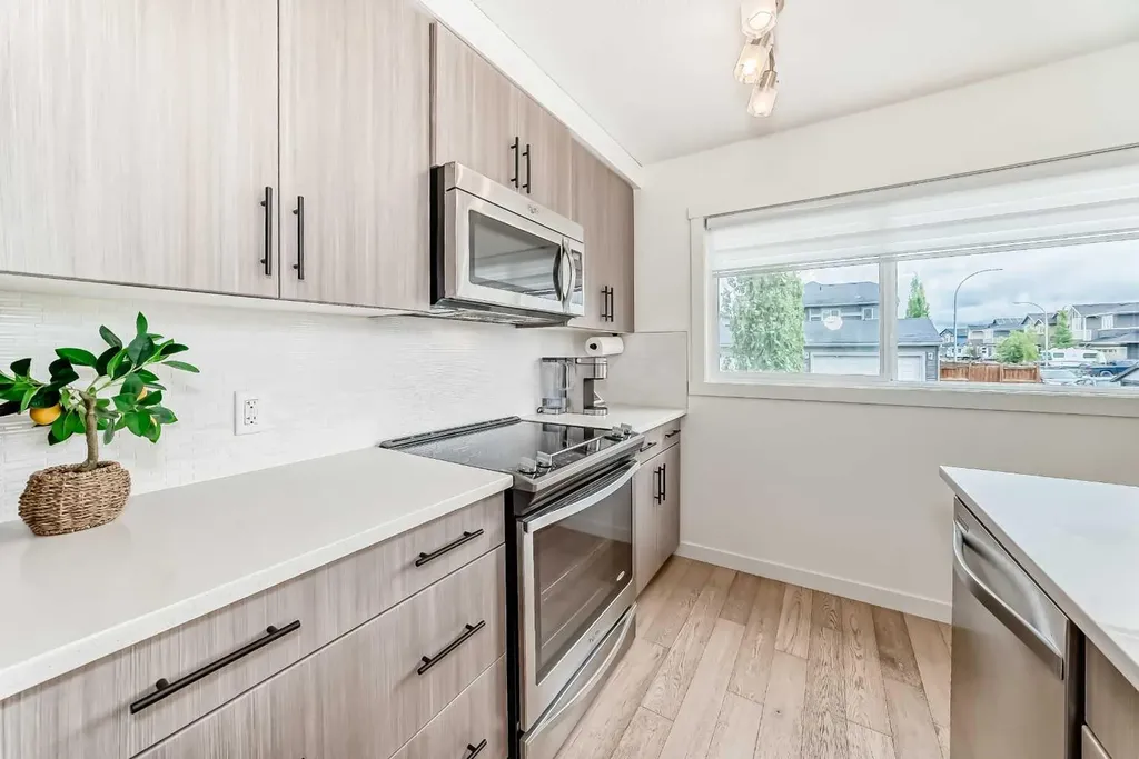258 Fireside Drive Cochrane AB T4C 2L6