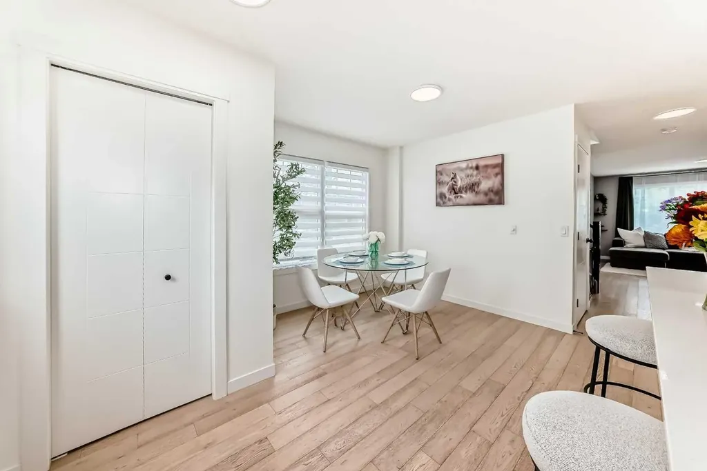 258 Fireside Drive Cochrane AB T4C 2L6