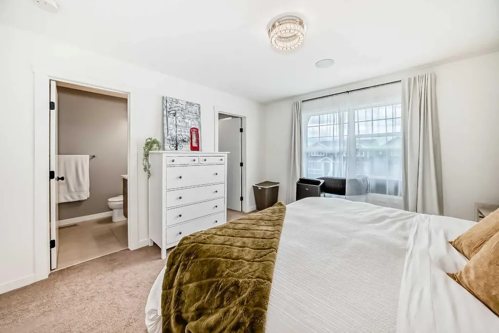 258 Fireside Drive Cochrane AB T4C 2L6