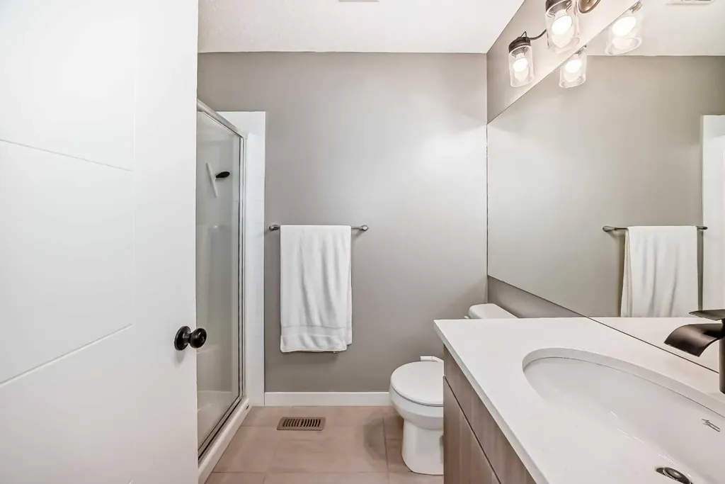 258 Fireside Drive Cochrane AB T4C 2L6