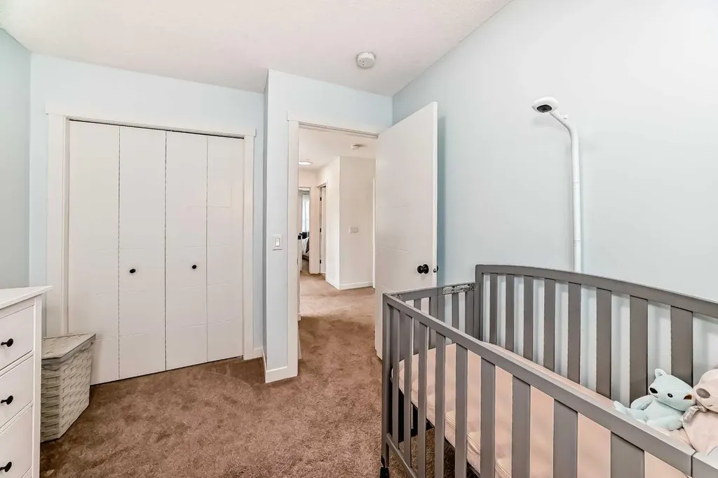 258 Fireside Drive Cochrane AB T4C 2L6