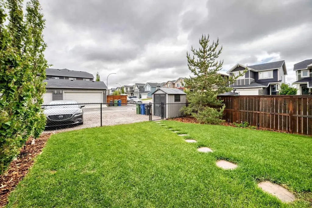 258 Fireside Drive Cochrane AB T4C 2L6