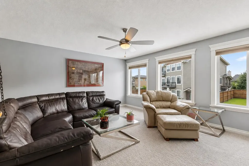 135 Auburn Sound Manor SE Calgary AB T3M 0R9