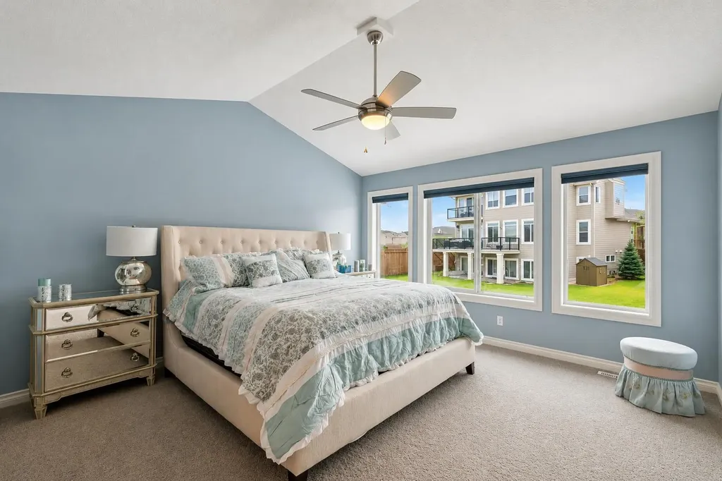 135 Auburn Sound Manor SE Calgary AB T3M 0R9