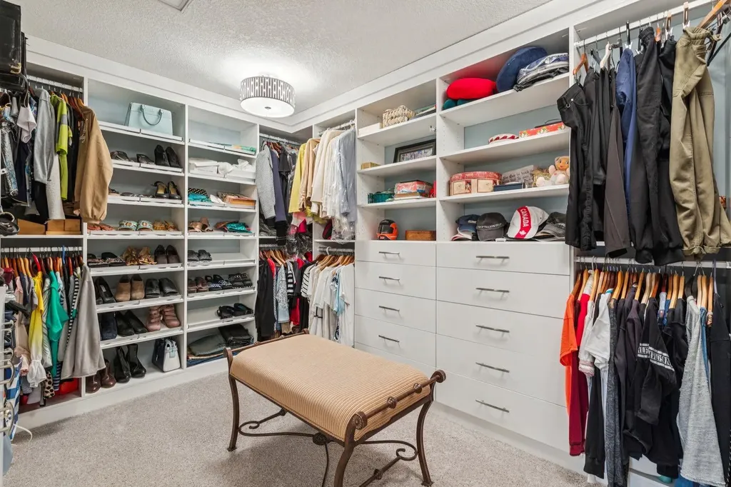 135 Auburn Sound Manor SE Calgary AB T3M 0R9