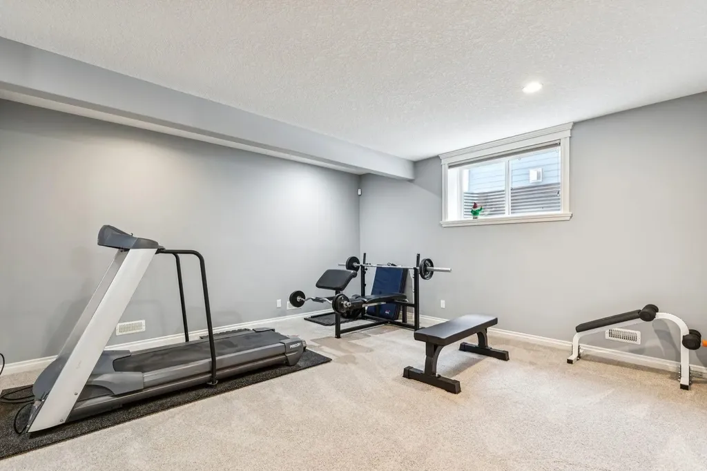 135 Auburn Sound Manor SE Calgary AB T3M 0R9