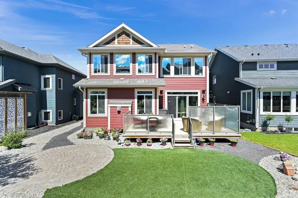 135 Auburn Sound Manor SE Calgary AB T3M 0R9